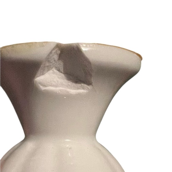 Elegant Floral Candle Holder - Picture 4 of 4